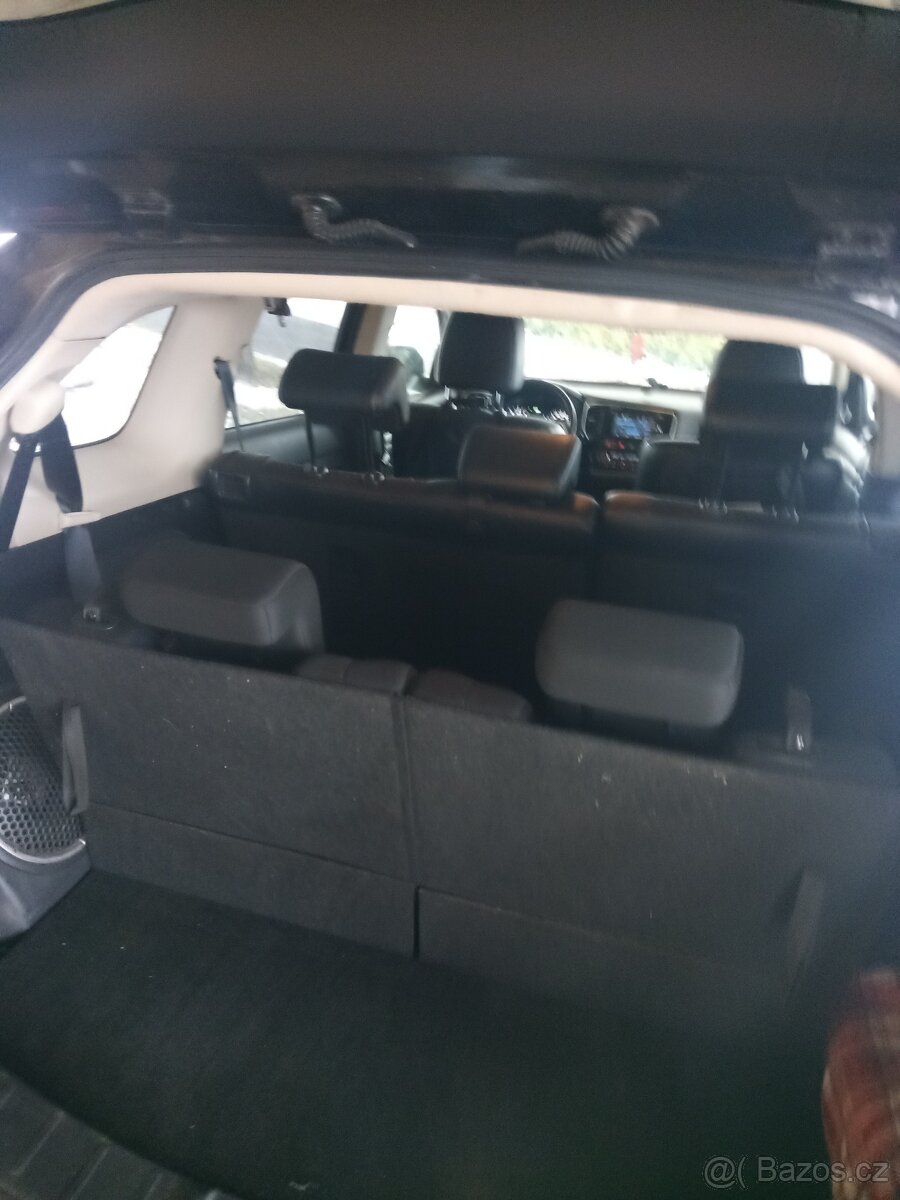 Prodám Mitsubishi Outlander - 8