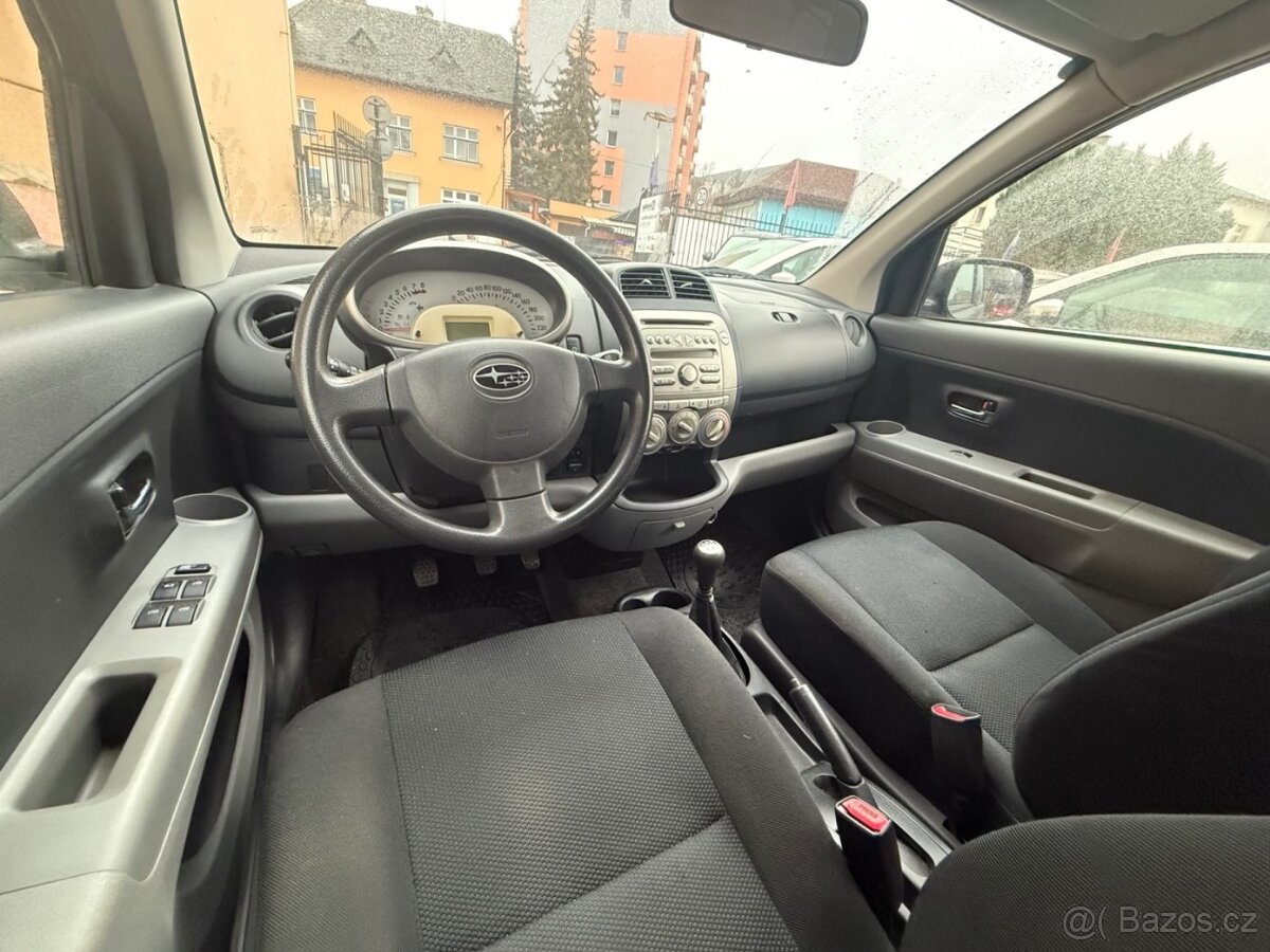 Subaru Justy 1.0 - 8