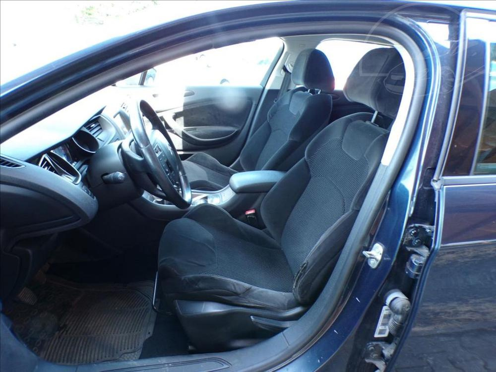 Citroën C5 2,0 HDi TAŽ.ZAŘÍZENÍ - 8