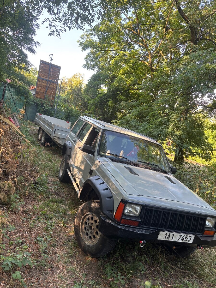Jeep cherokee xj - 8