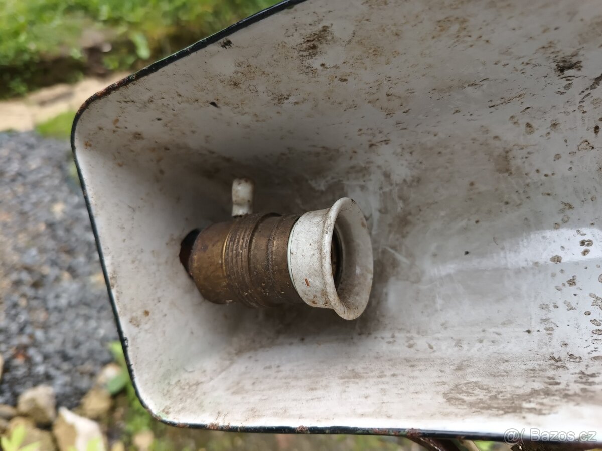STARÁ LAMPA - 8