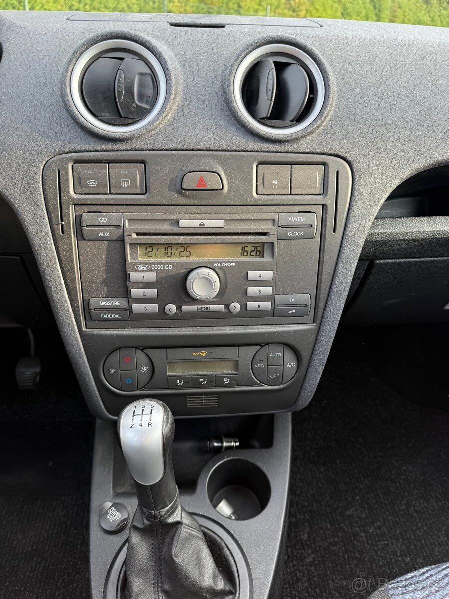 Ford Fusion 1.6i 74kW klima, park. Senzory - 8