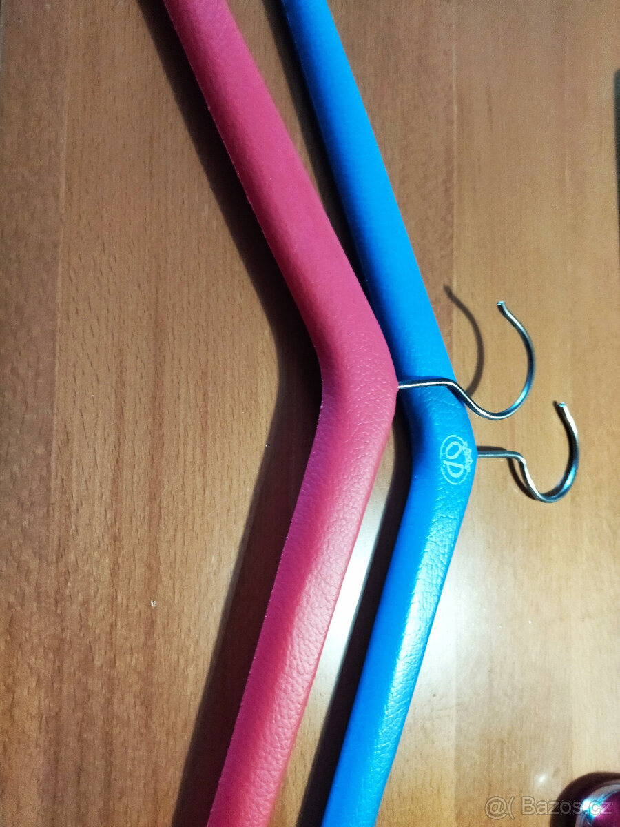 rámečky na dekoraci, retro dřev. polička,kovové odlitky, obr - 8