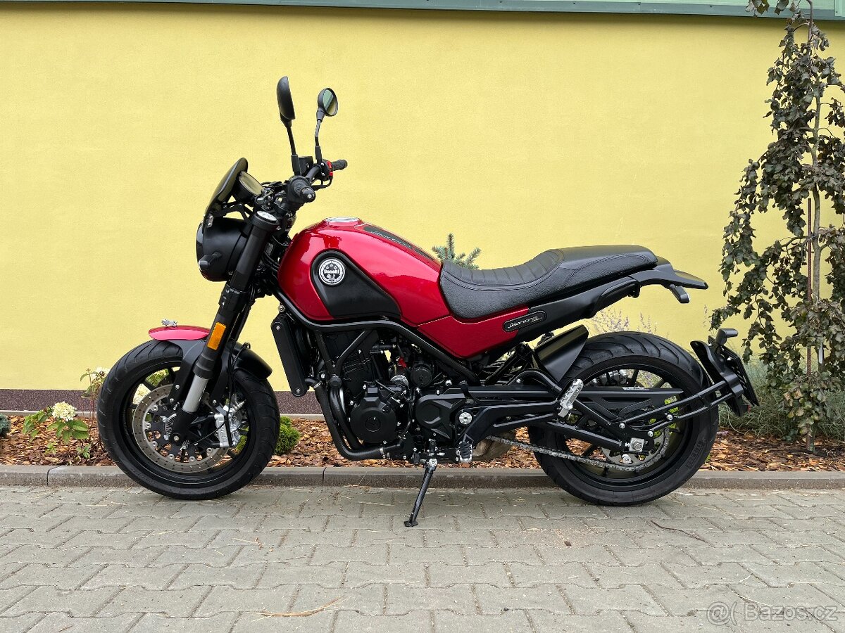 Benelli Leoncino 500 - 8