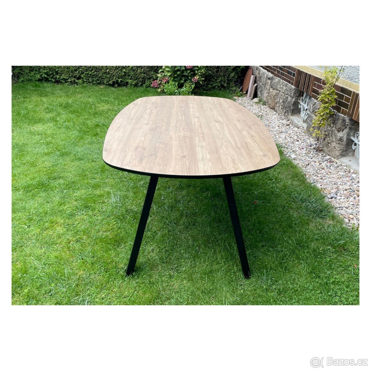 Nerozkládací jídelní stůl - Kenia 210 cm - 8