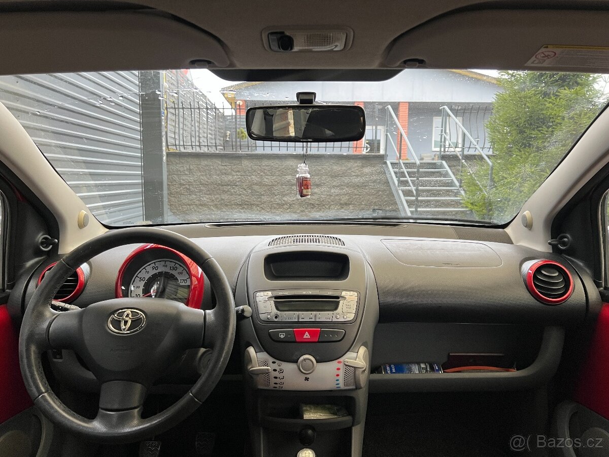 Toyota Aygo, 1.0i, ISOFIX - 8