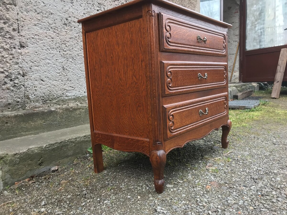 Komoda Chesterfield - 8