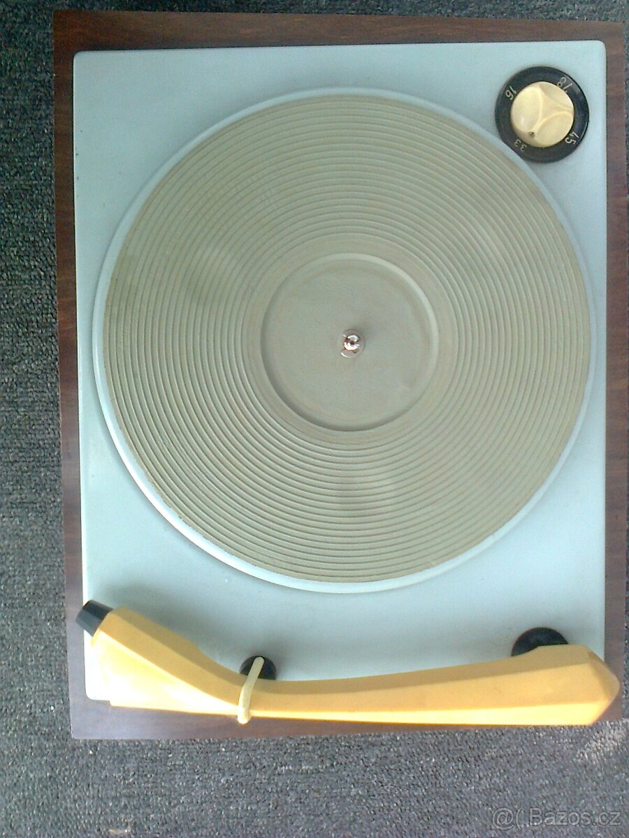 Gramofon retro - 8
