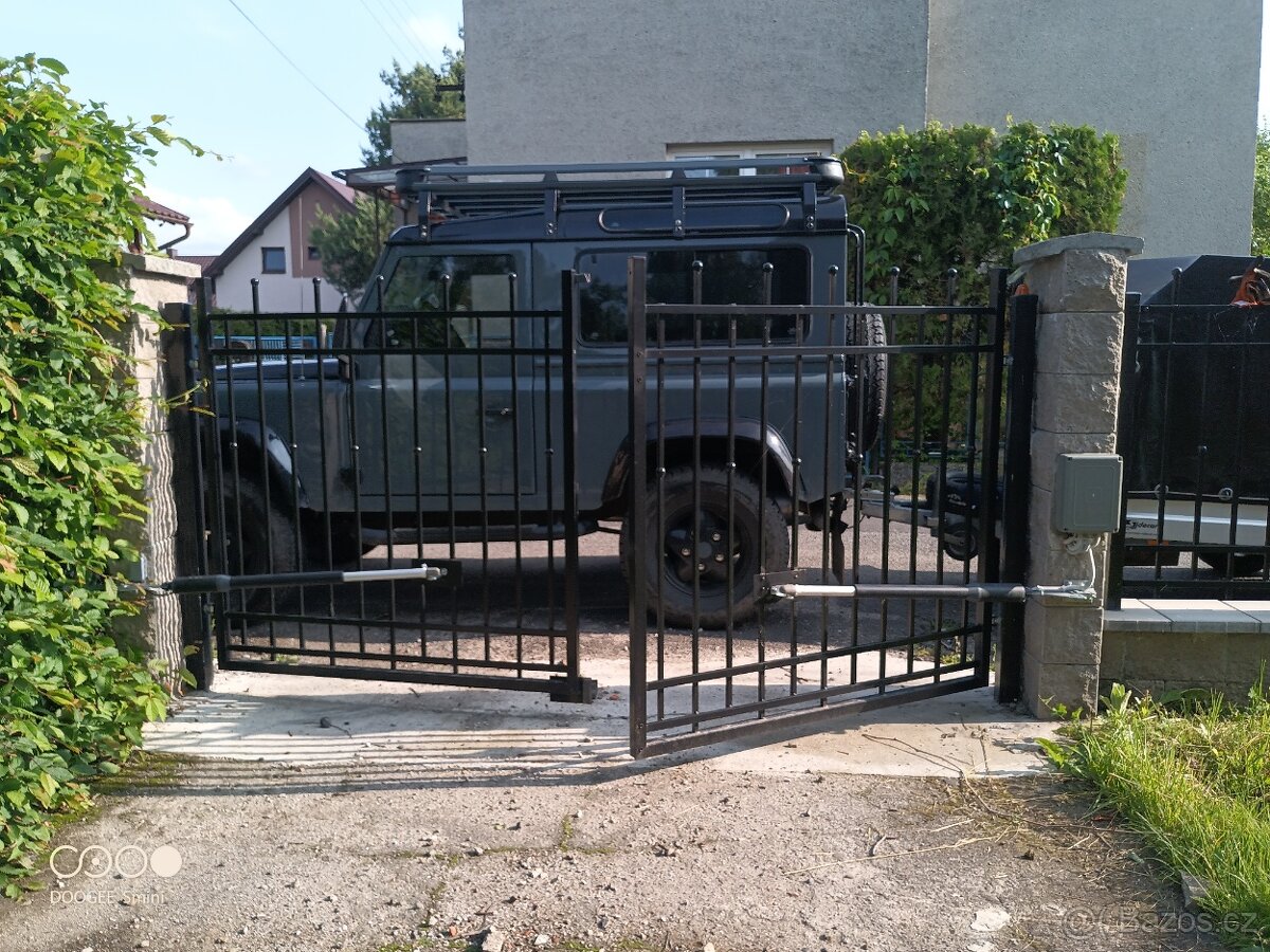 Dvoukřídlá automatická brána - 8