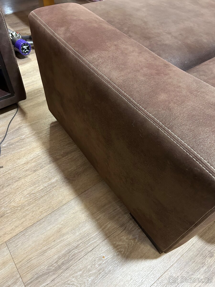 Hnědá pohovka rozkládací - 8