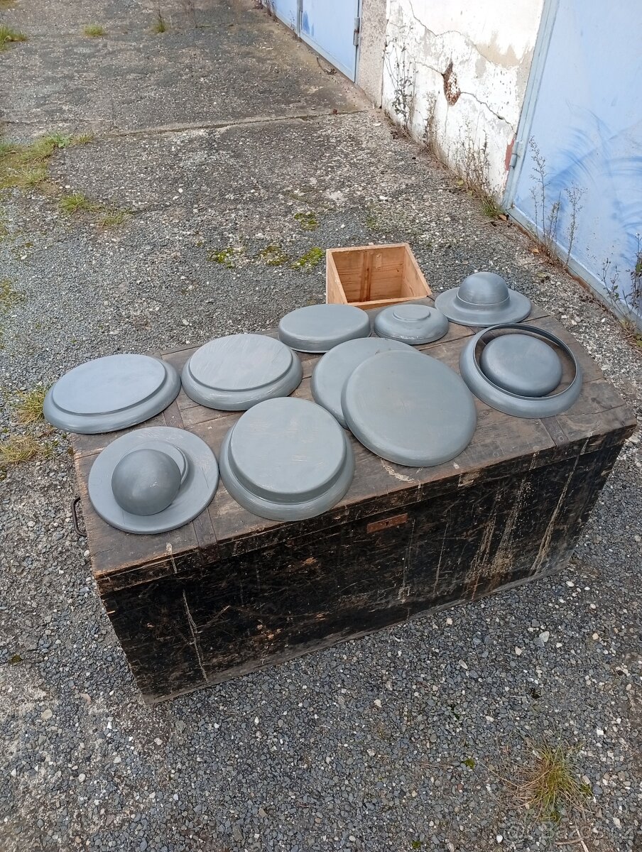 Prodám kryty primáru A.J.S - 8