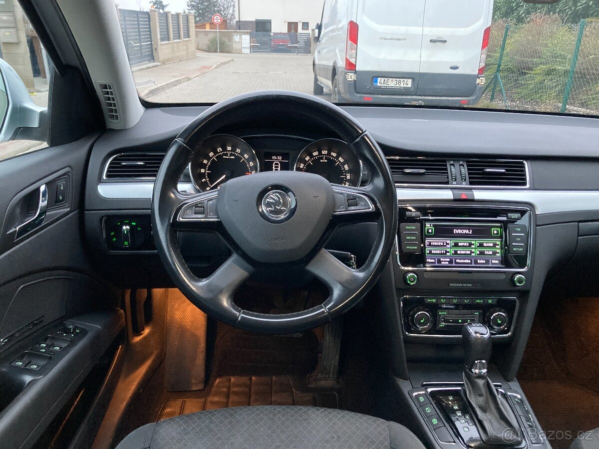 Škoda Superb, 2,0TDI/103kW ČR DSG Facelift - 8