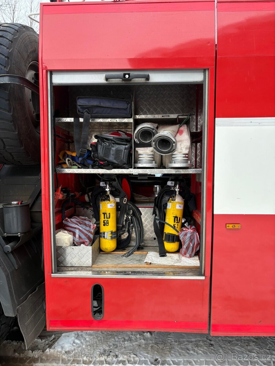 Hasičské vozidlo CAS 32 TATRA 815 - 8