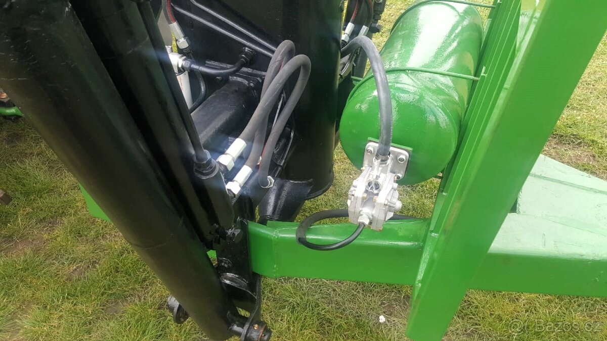 Vyvážečka za traktor - 8