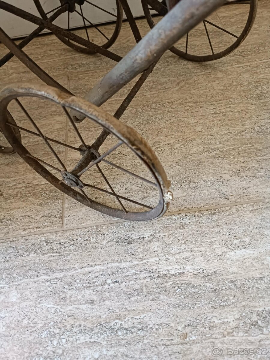 Retro kočárek - 8