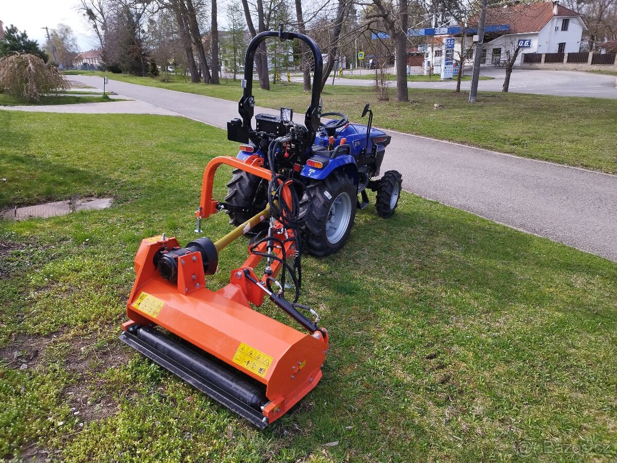 Malotraktor Farmtrac 26 4WD radiálky - 8