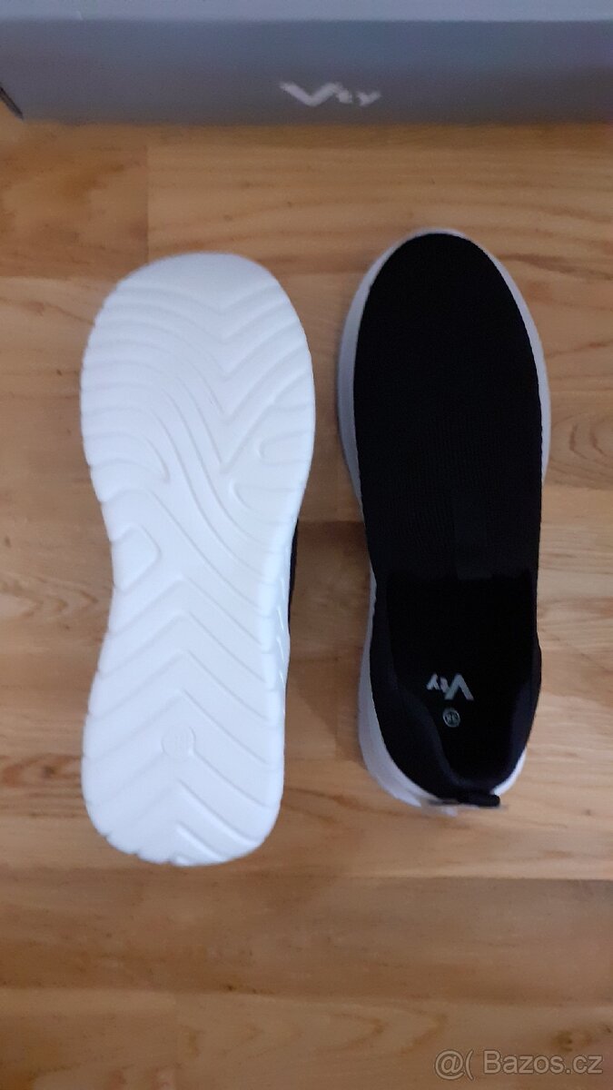 Černé slip-on tenisky - 8