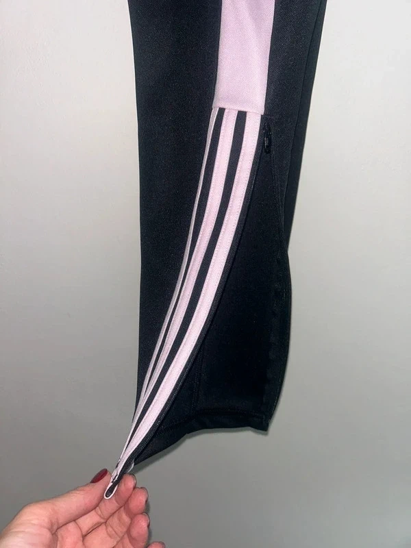 Dámské tepláky Adidas - 8