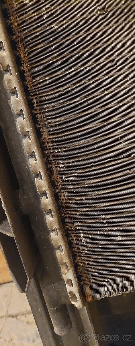 Peugeot 307 kompletní chladičová stěna včetně chladičů. - 8