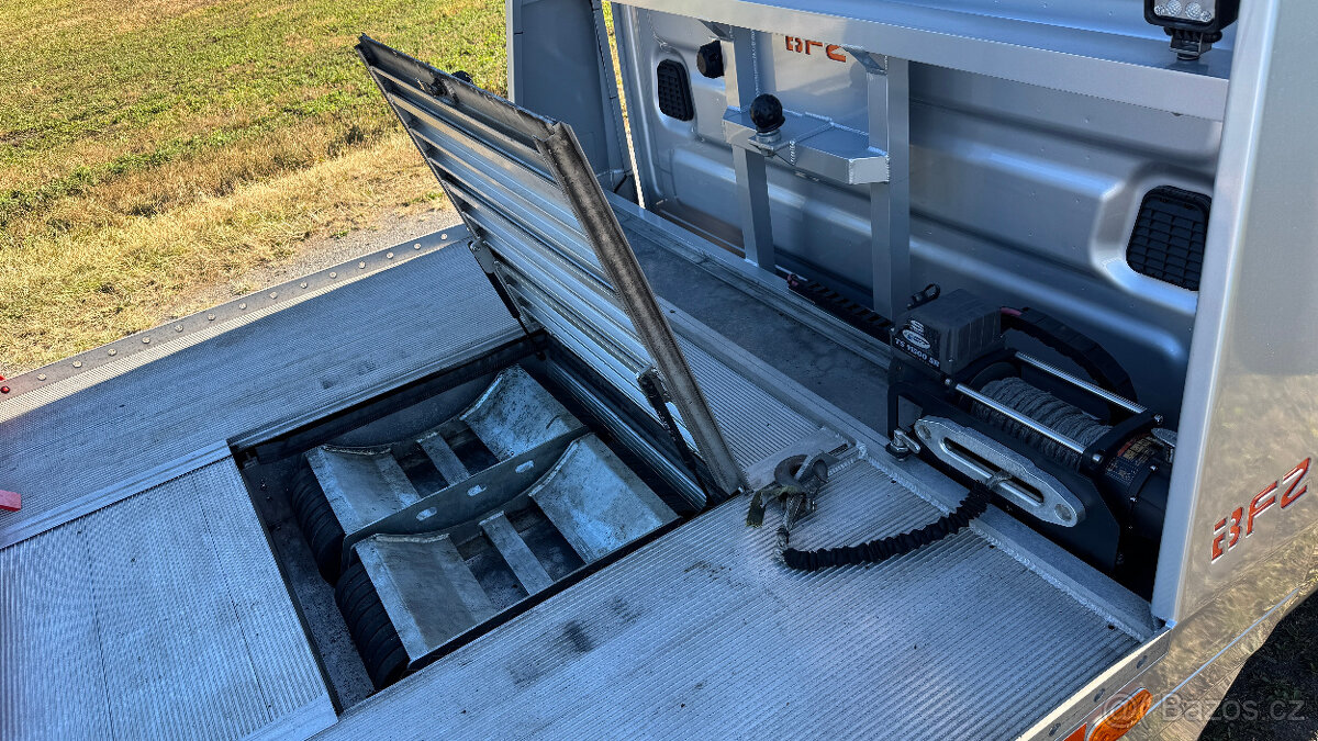 Odtahovka Iveco Daily , 8 / 2022 , automat - 8