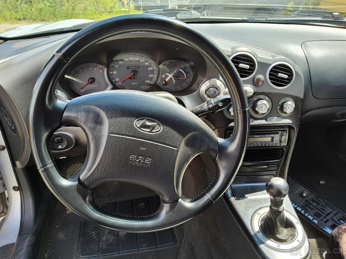 Hyundai Coupe 2,0 16V 2003, 101kW - jen dily - 8