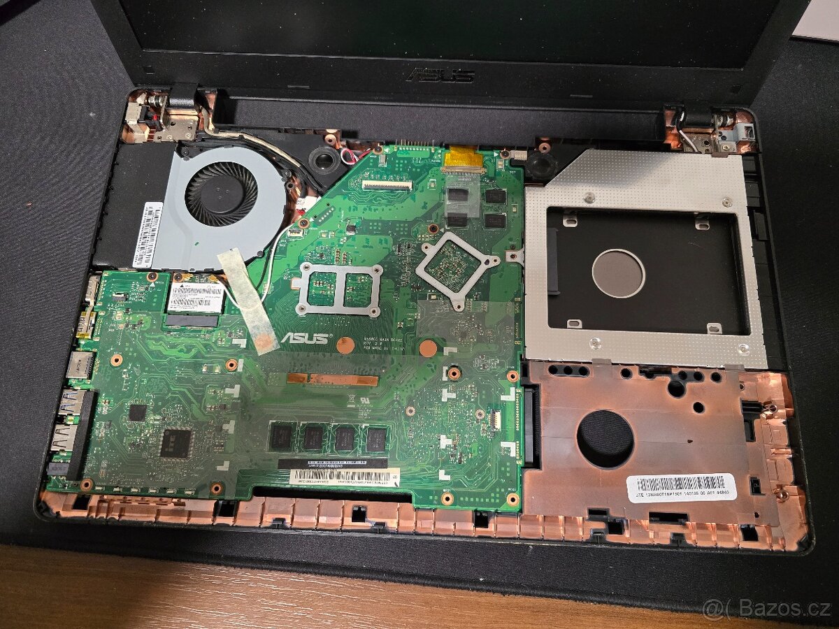 15,6" notebook ASUS X550CC-XO604H - 8