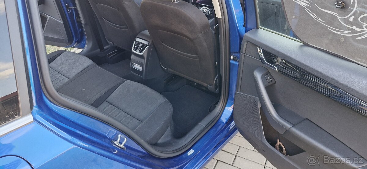 Škoda Octavia 1,6tdi 85kw STYLE - 8