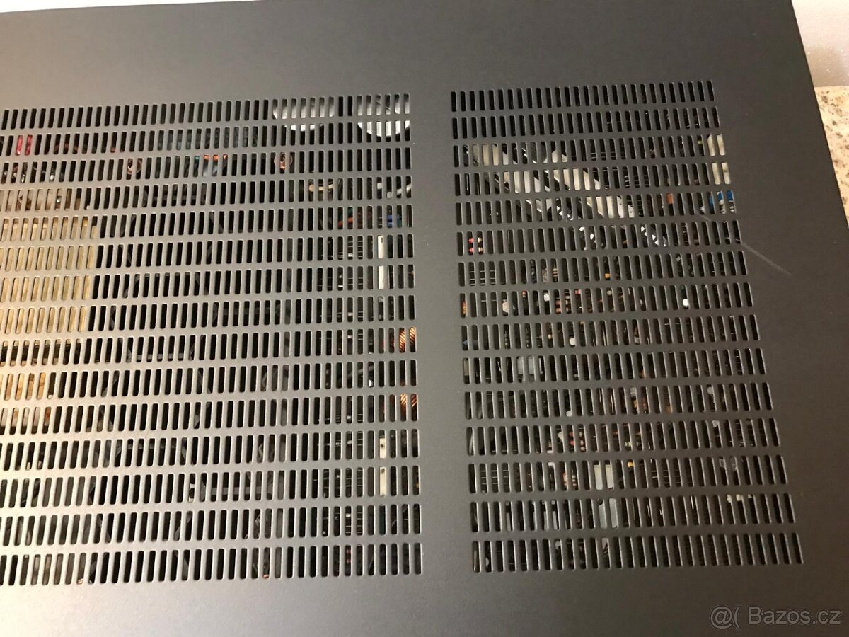 Pioneer A-447 Top stav - 8