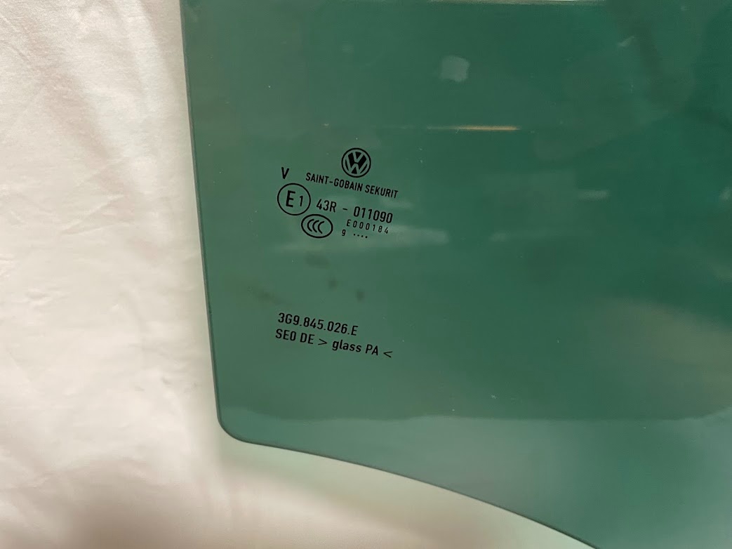 Boční skla Vw Passat B8 kombi R-Line - 8