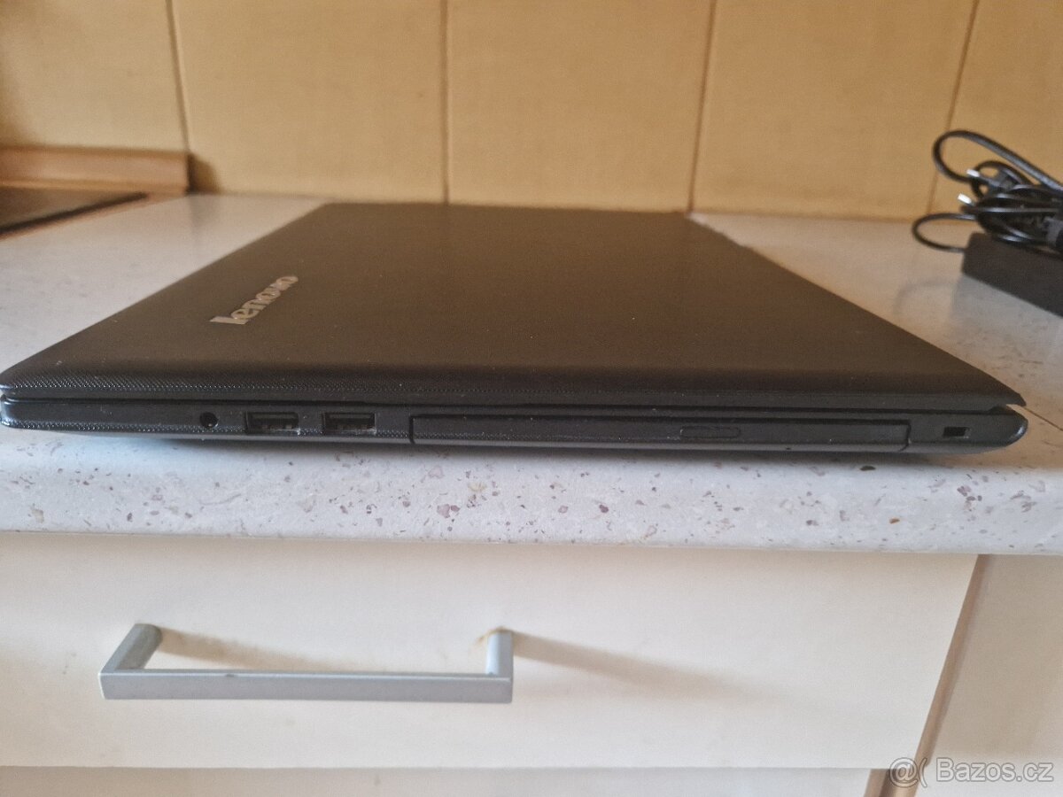 Lenovo Ideapad 300-15lbr - 8
