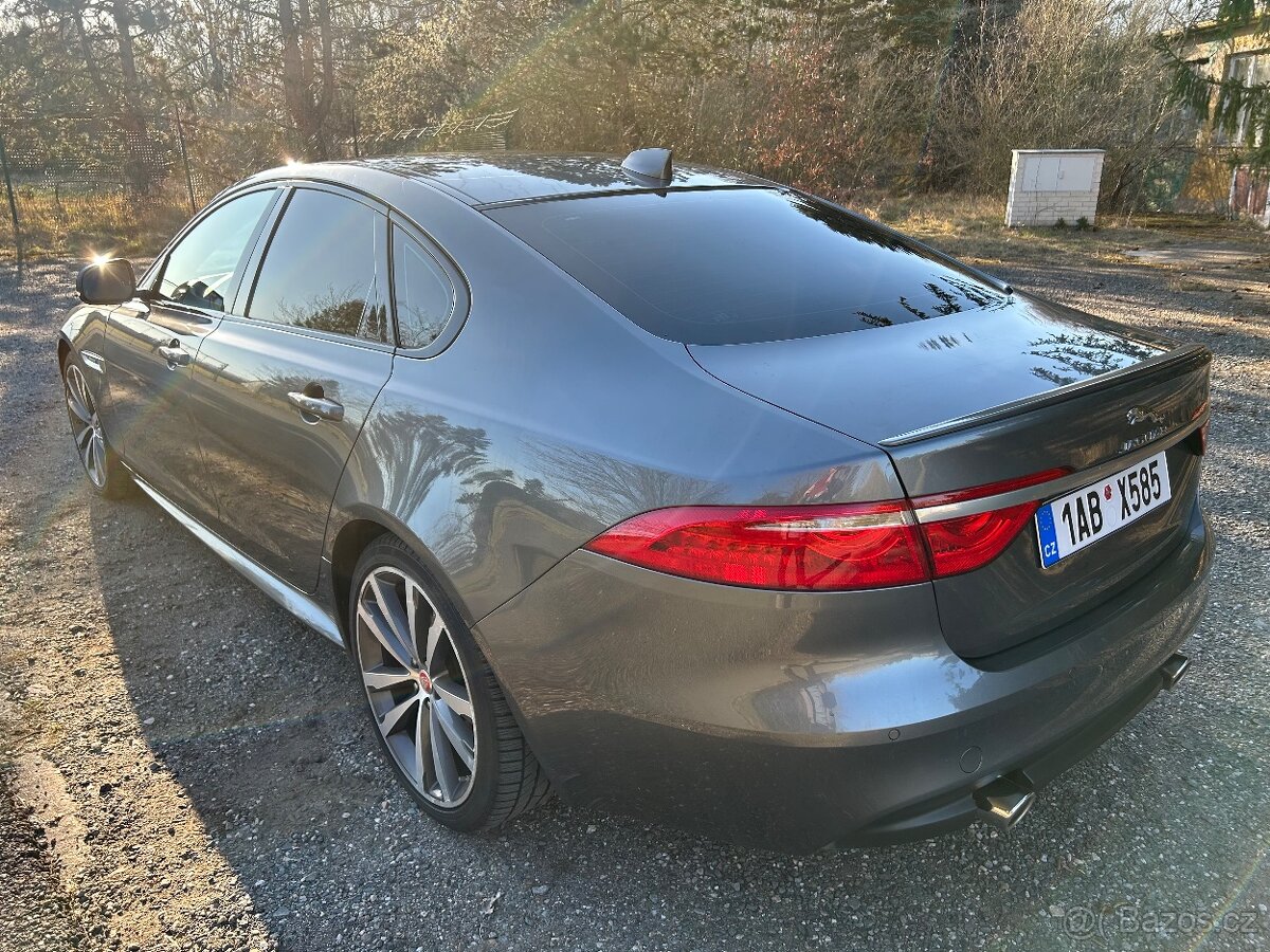 Jaguar XF 30d 221kW - 8