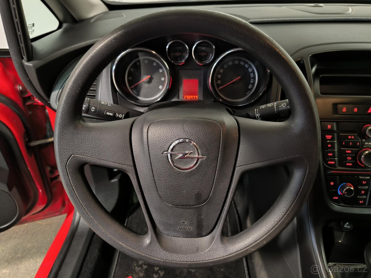 Opel Astra 1.4i , 74 kW benzín, 2011 - 8