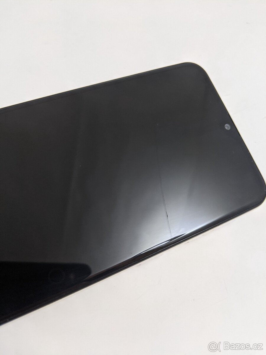 Samsung Galaxy A20e 3/32gb white - 8