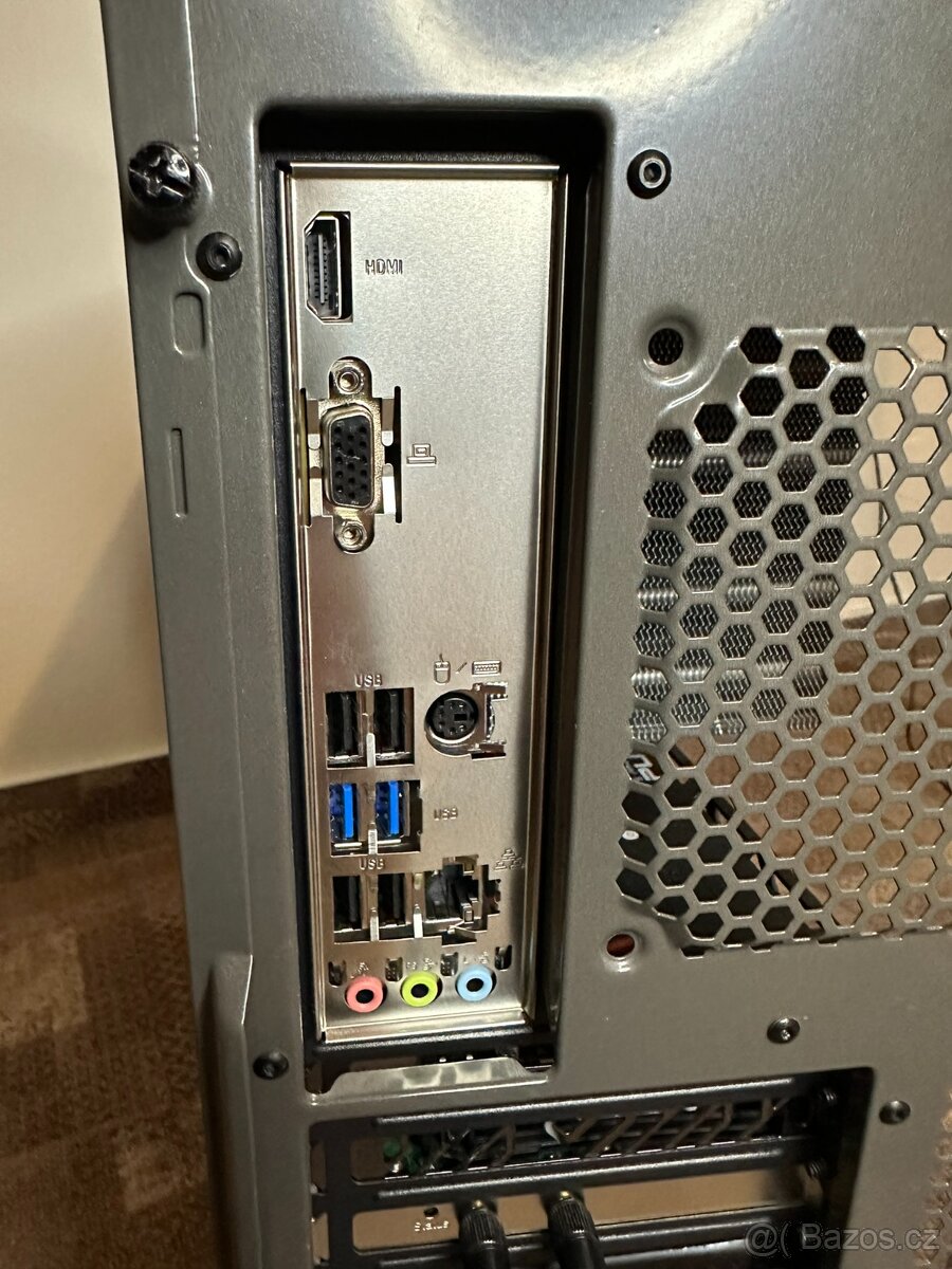 Herní PC Intel Core I3 - 12100f + Sapphire Pulse RX6600 - 8