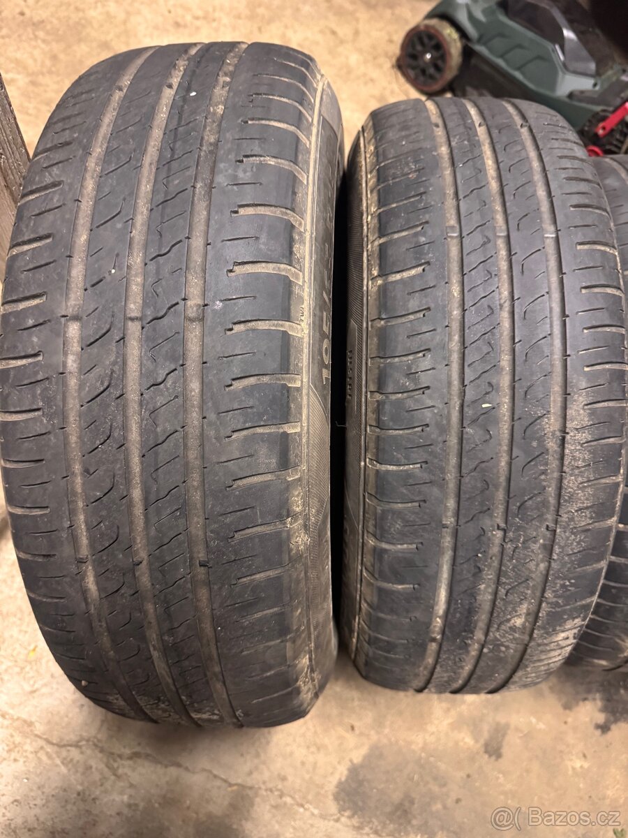 ,,15” Litá kola + pláště - 8