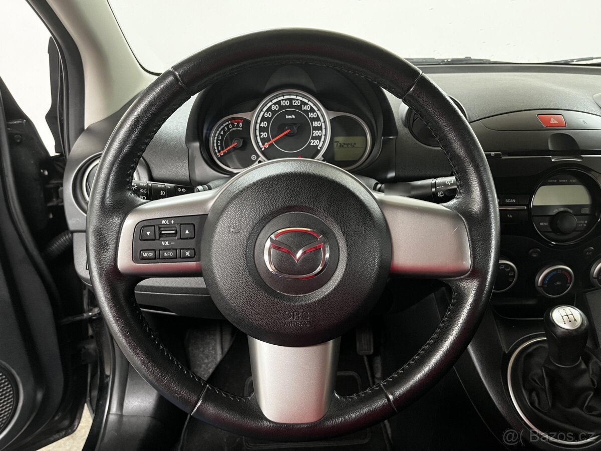 Mazda 2 1.3 VVT , 55 kW benzín, 2013 - 8
