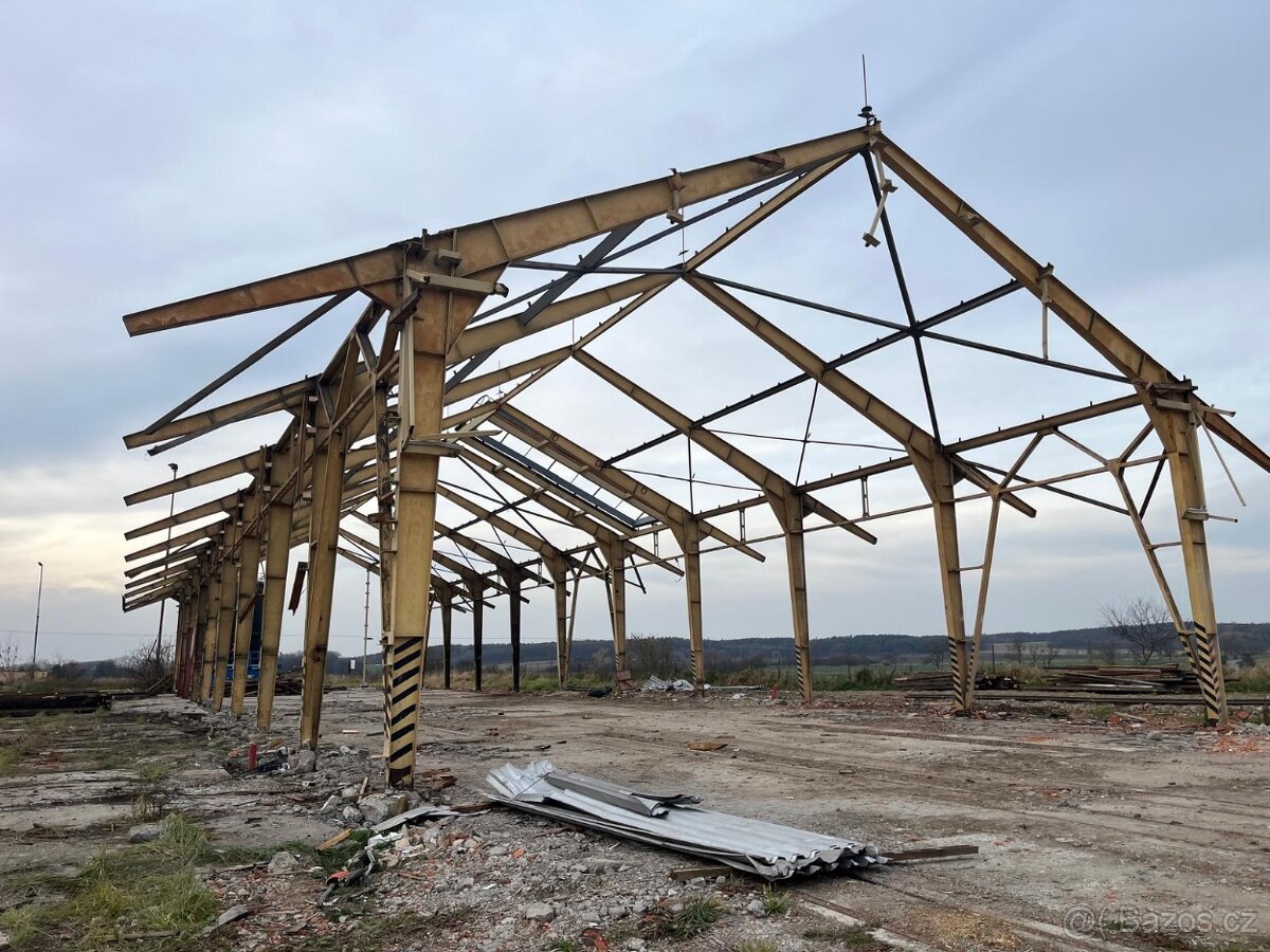 Ocelová hala - 8