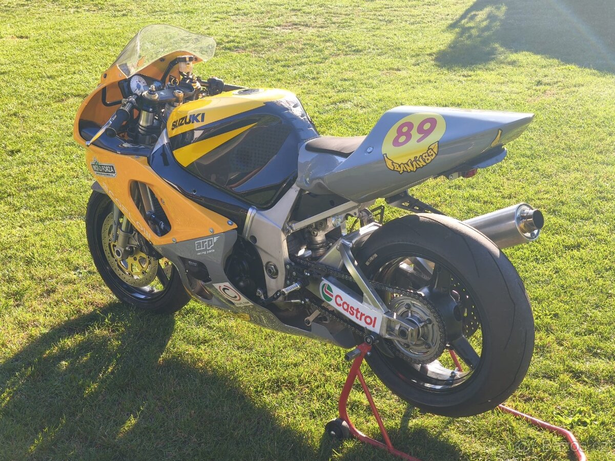 SUZUKI GSX-R 750 K2 Classic SBK - 8