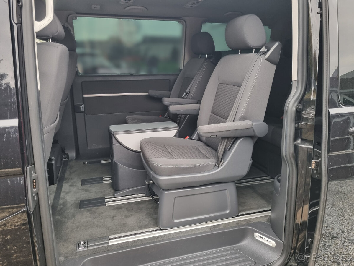 VW Multivan 2.0TDi 103kW DSG 7 míst - 8