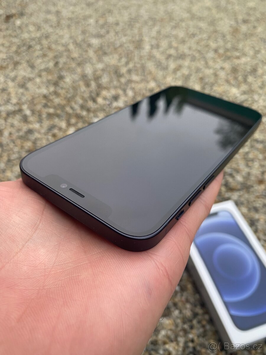 IPhone 12 - baterie 100% - 8