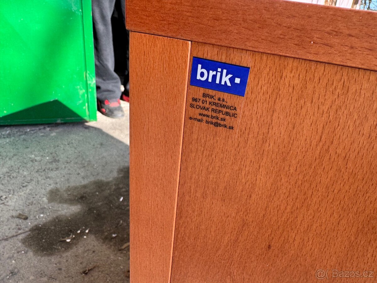 Psací stůl a kontejner - 8