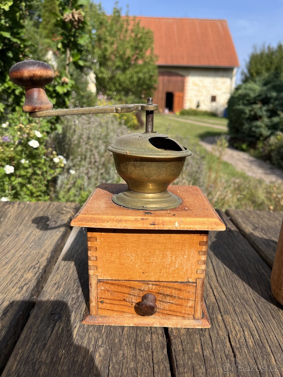 Mlýnky na kávu - 8