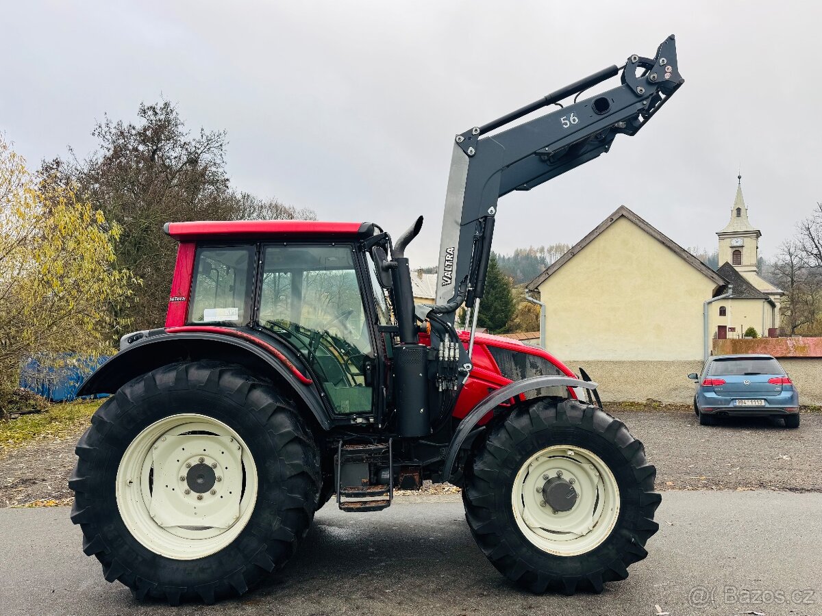 Valtra N123 + Quicke - 8