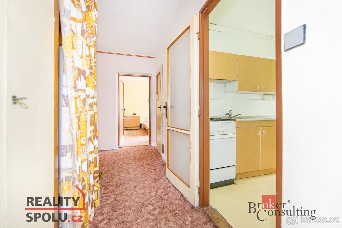 Převod dr. podílu, byty/2+1, 56 m2, Josefa Knihy 182, 33701 - 8
