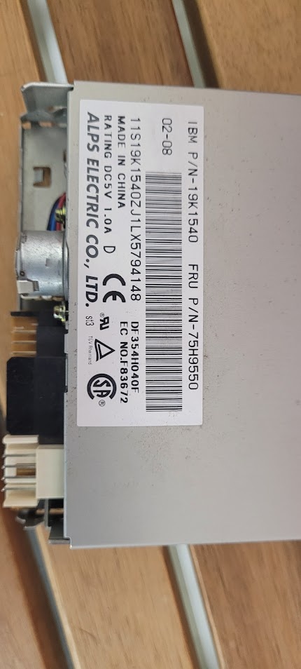 DVD vypalovačka, PC zdroj, disketová jednotka - 8