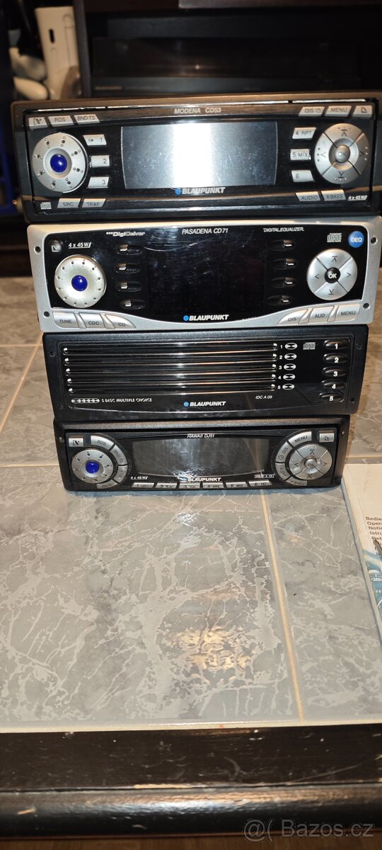 Autorádia Blaupunkt - 8