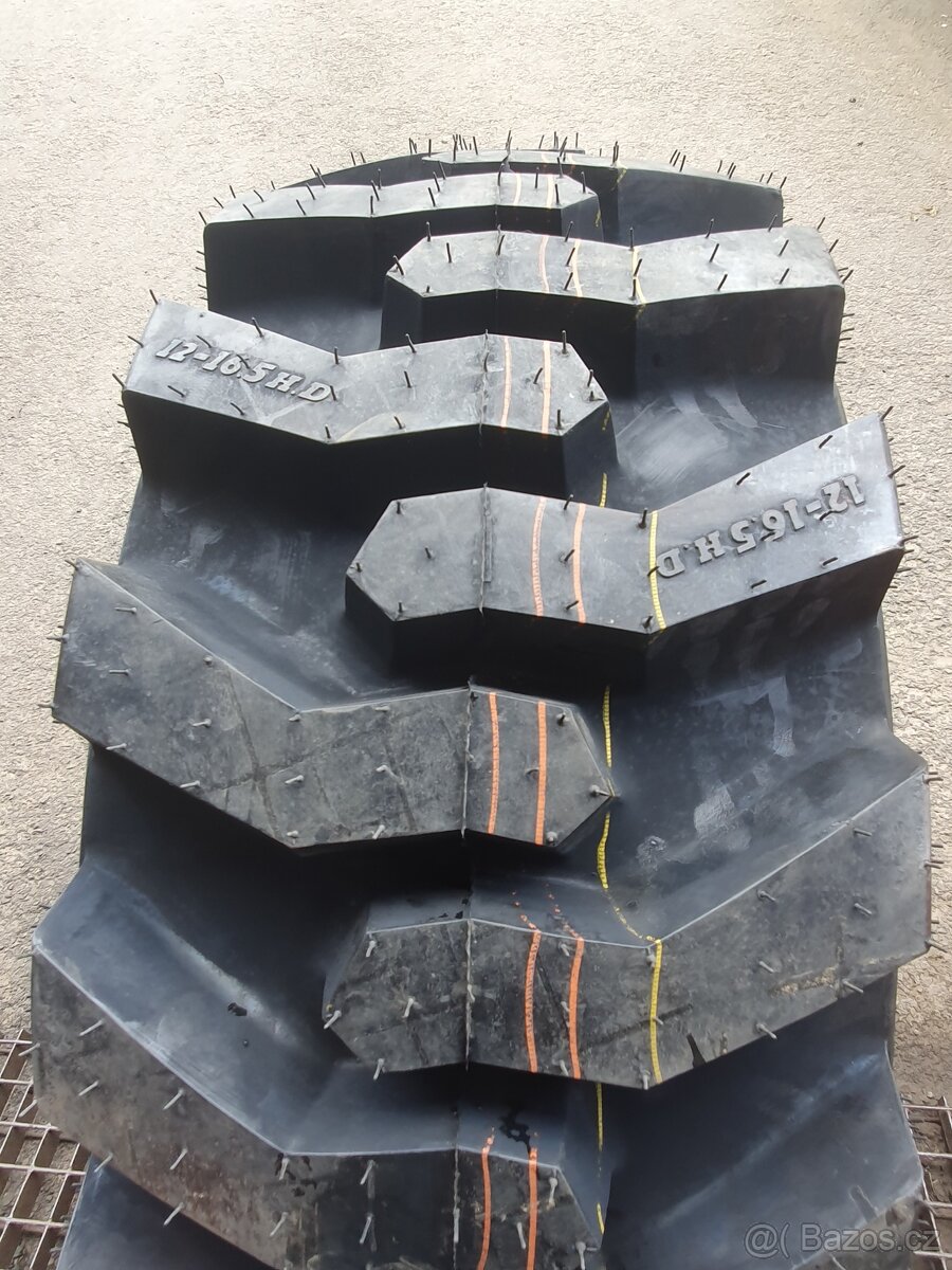 Kola Smykový nakladač - 8