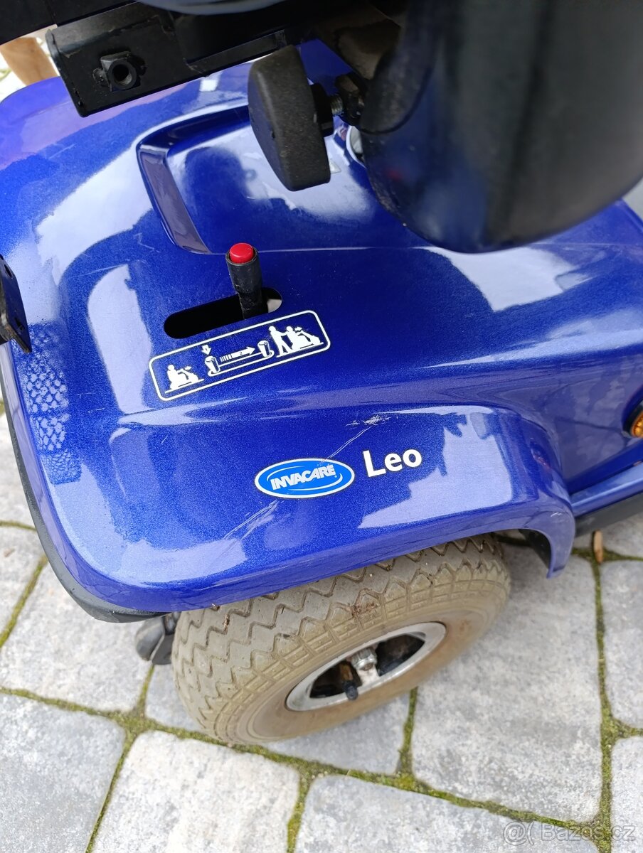 Seniorský elektrický vozík - 8