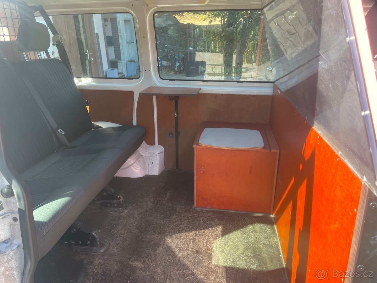 Volkswagen Transporter kombi 2.0Tdi - 8