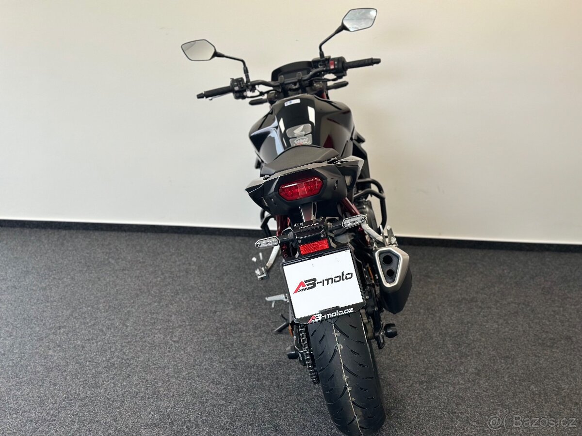 Honda CB 750 Hornet - 8